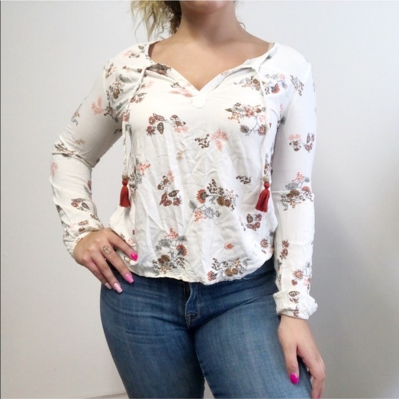 Element Eden Boho Floral Peasant Top Size: Small - Picture 4 of 7